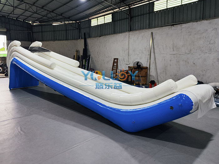 yacht slide-1