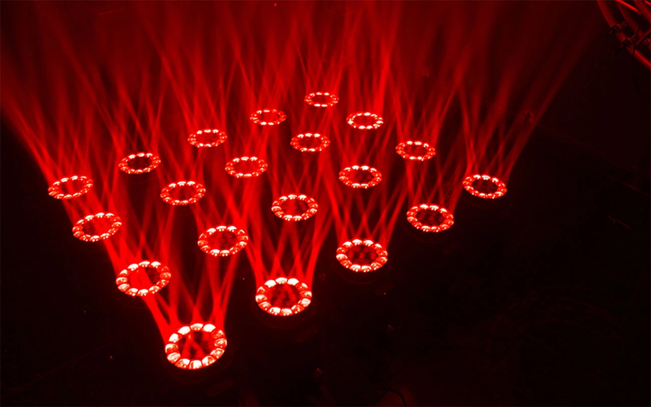 BIG EYE L10R Effet de scène à grille de faisceau rouge - LiteLEES