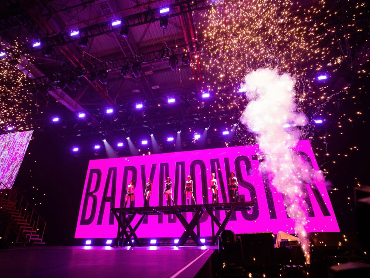 outdoor led lighting fixtures