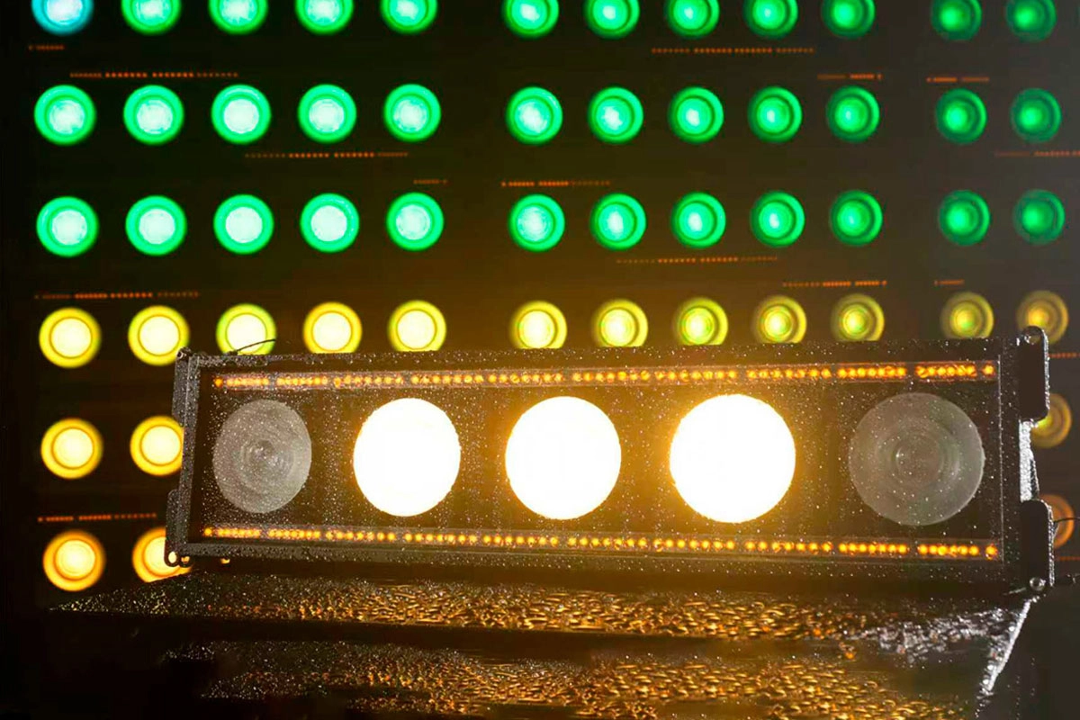 थिएटर लाइटिंग किराये पर उपलब्ध - LiteLEES