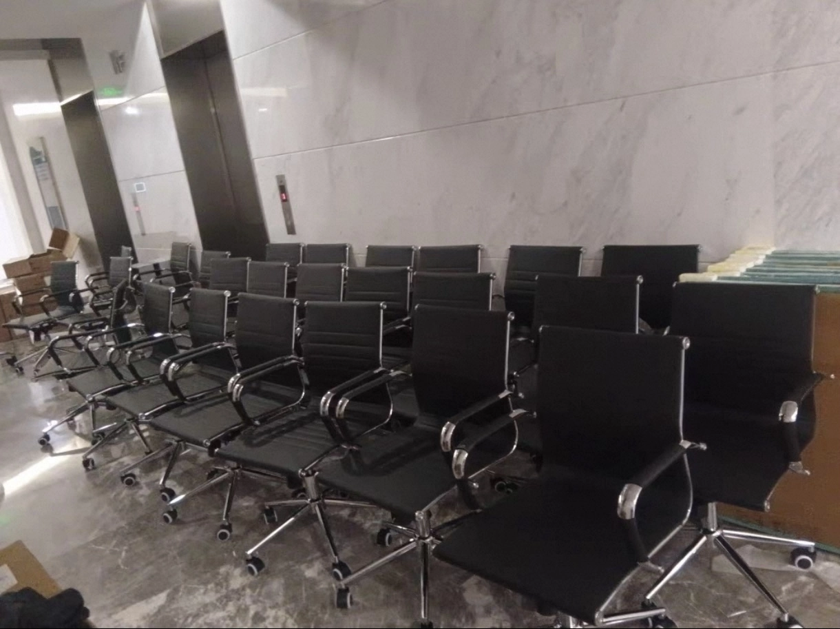 Modern minimalist leather office chair with breathable top-grain leather, high-resilience foam, and synchronized lumbar support for cloud-like comfort - MEI YI