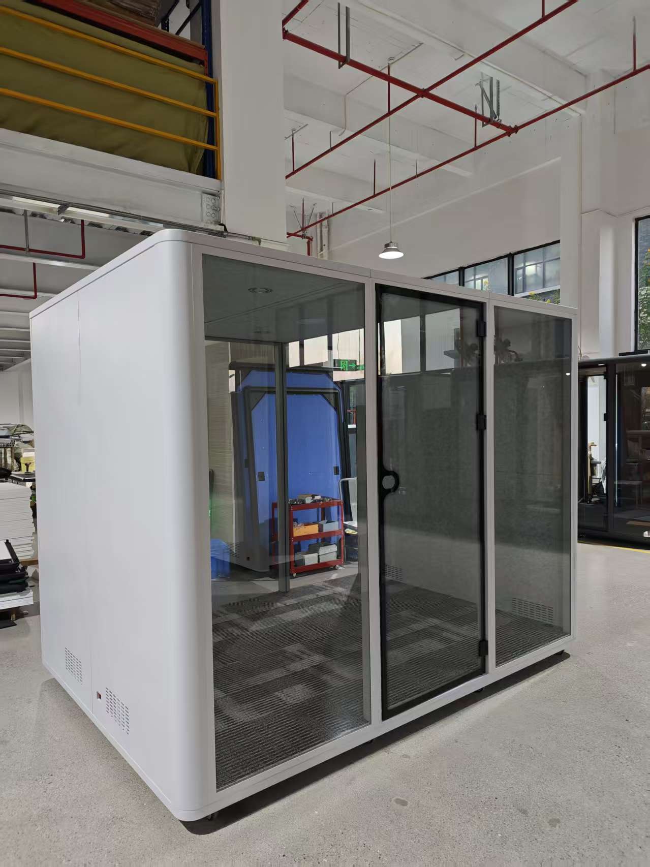 静音舱实物图 静音舱实物图