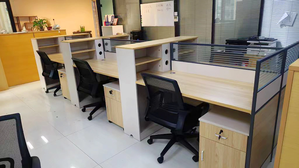 Modular 2 4 6 Office Desks Modern L Shape Workstation Office Cubicles Work Station Office Furniture - MEI YI