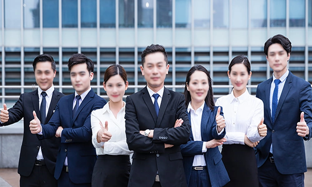 meet our team - MEI YI