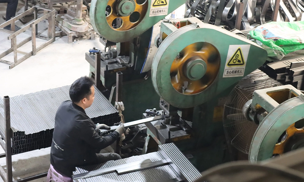 Production Team - MEI YI