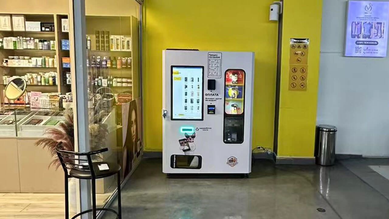 NewFuns - acheter un distributeur automatique de coques de téléphone