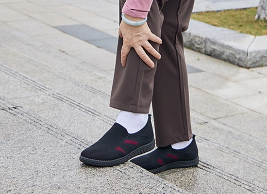 ZULIZ lightweight mom shoes for seniors