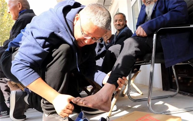 Elderly Shoe