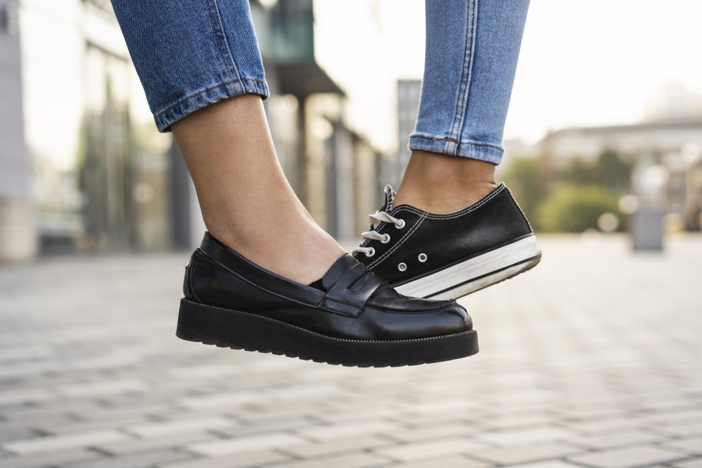 Zuliz Senior Shoes