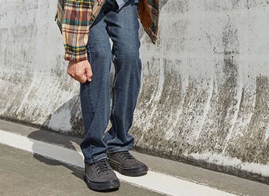 ZULIZ lightweight dad shoes for seniors