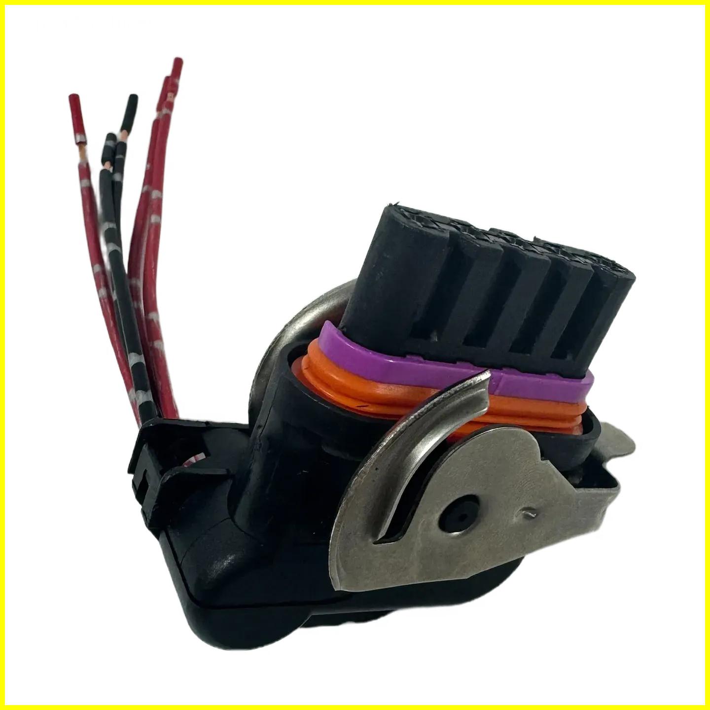 0090-540 SK200  5 PIN Engine plug (3)