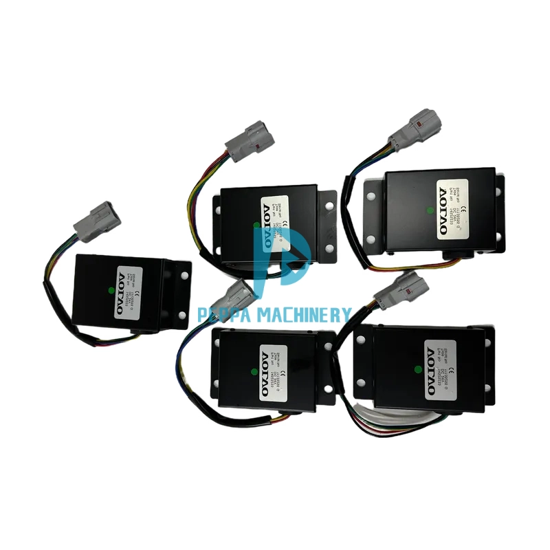 14525233 (6) 14525233 (6)