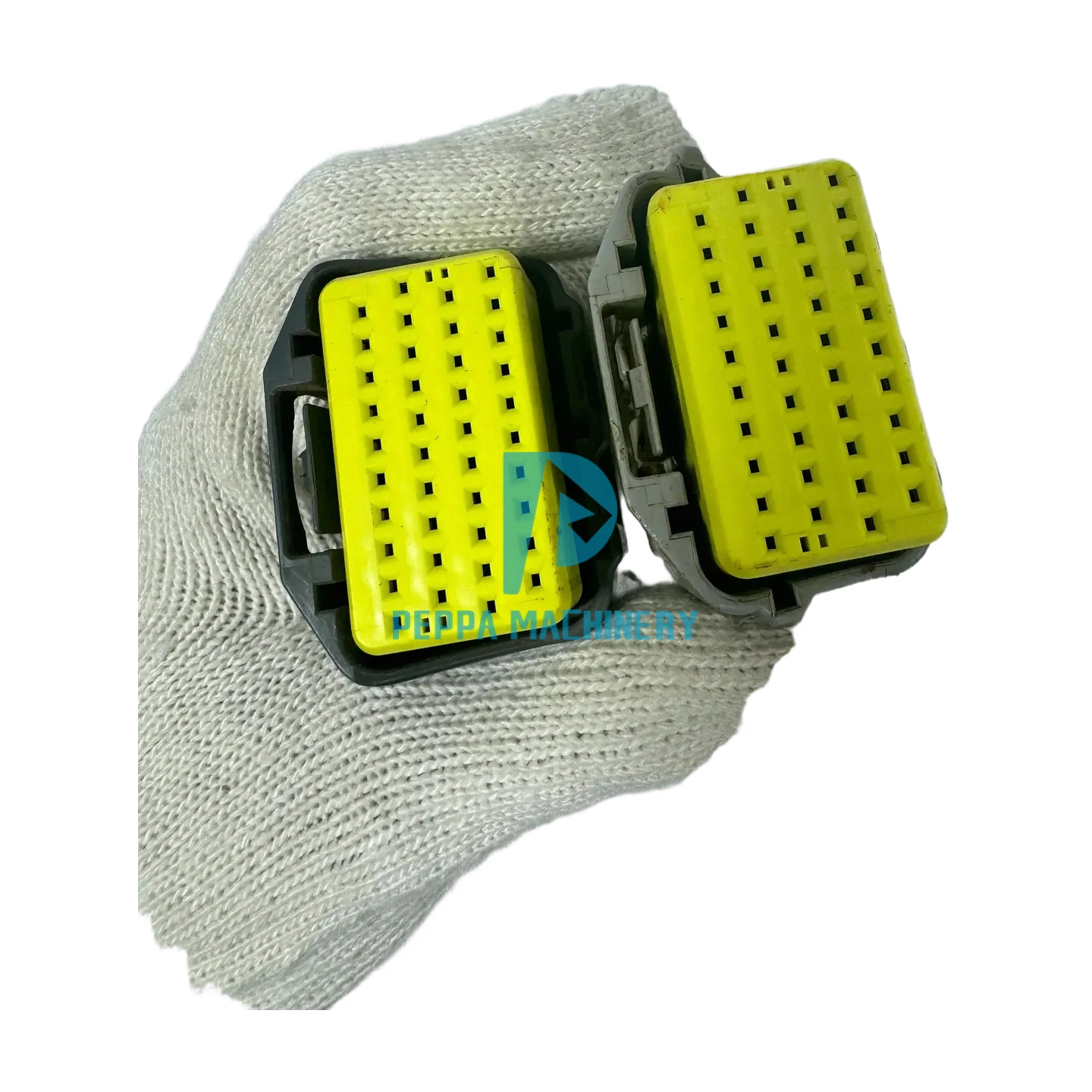 E320B Controller plug (3) E320B Controller plug (3)