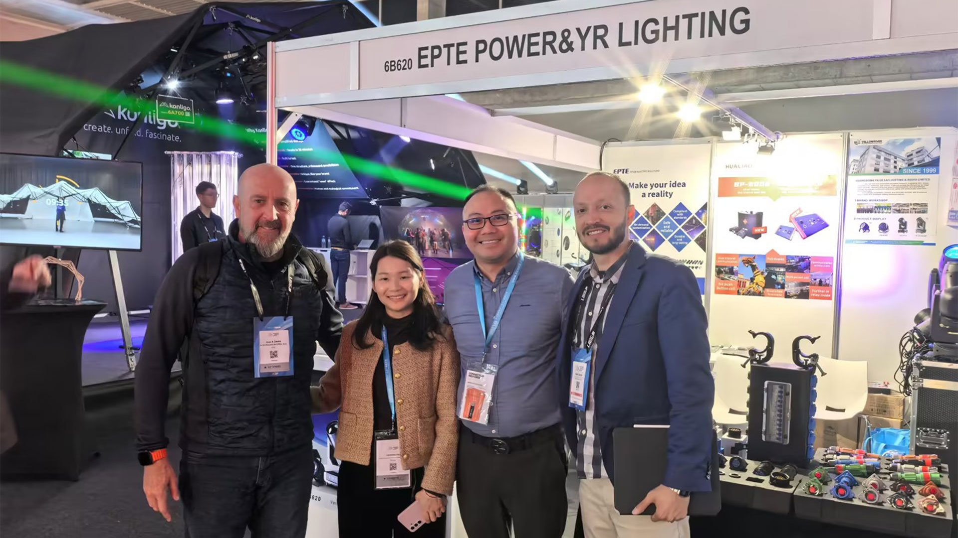 2025-Spain-ISE-took-a-group-photo-with-Spanish-customers