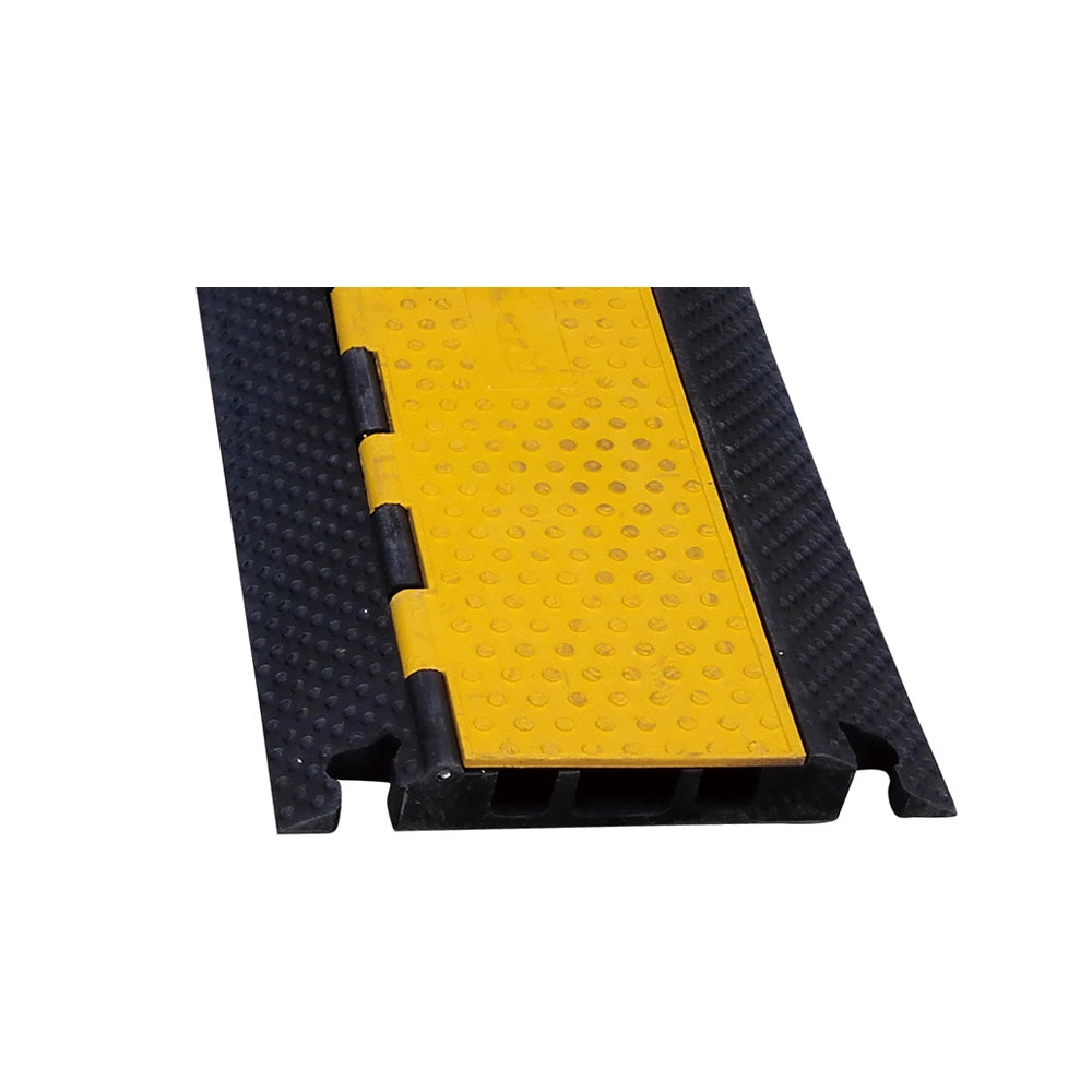 3-channels-Heavy-duty-cable-protector1