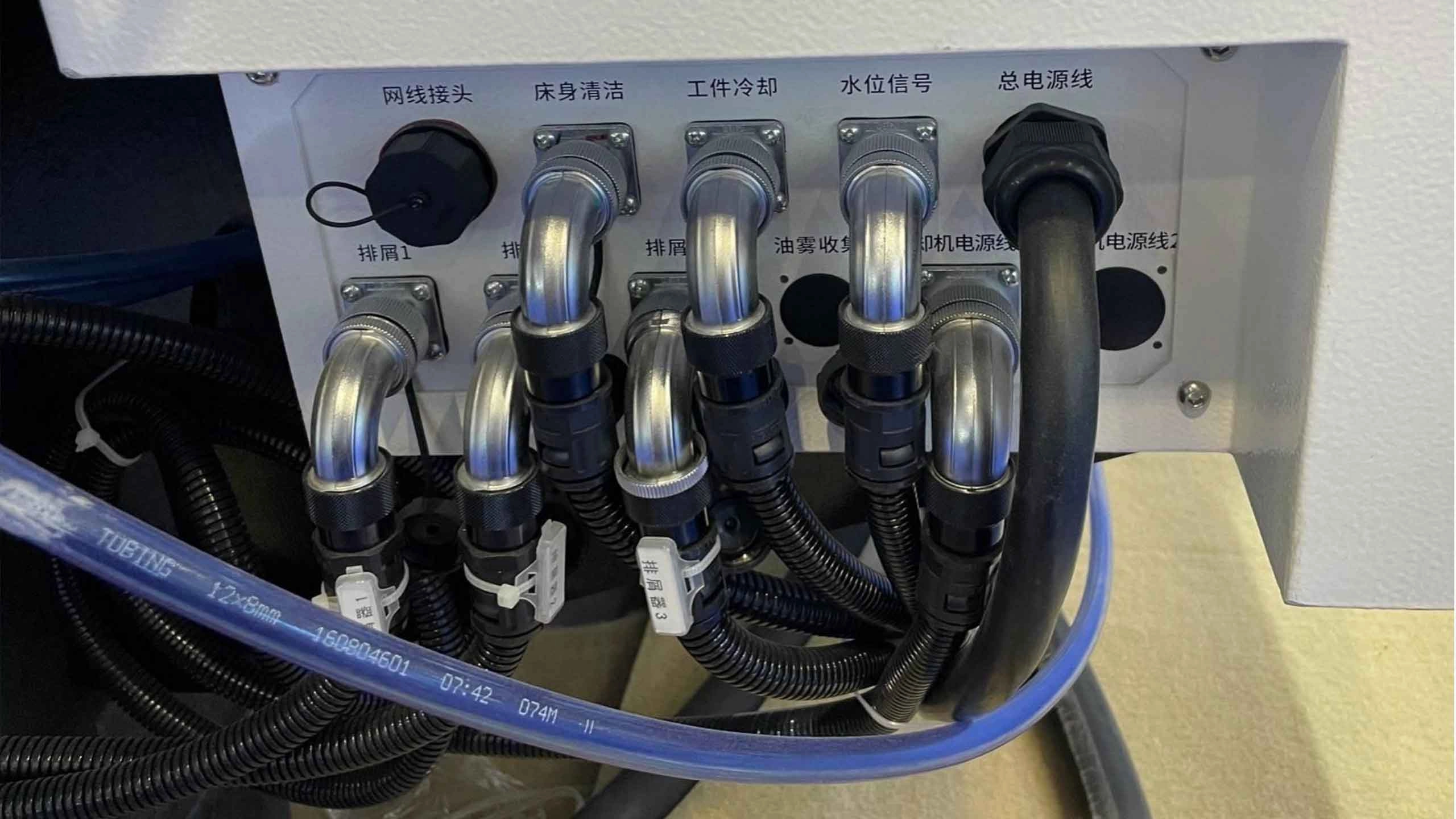 WS-series-products-on-industrial-equipment - WEIPU