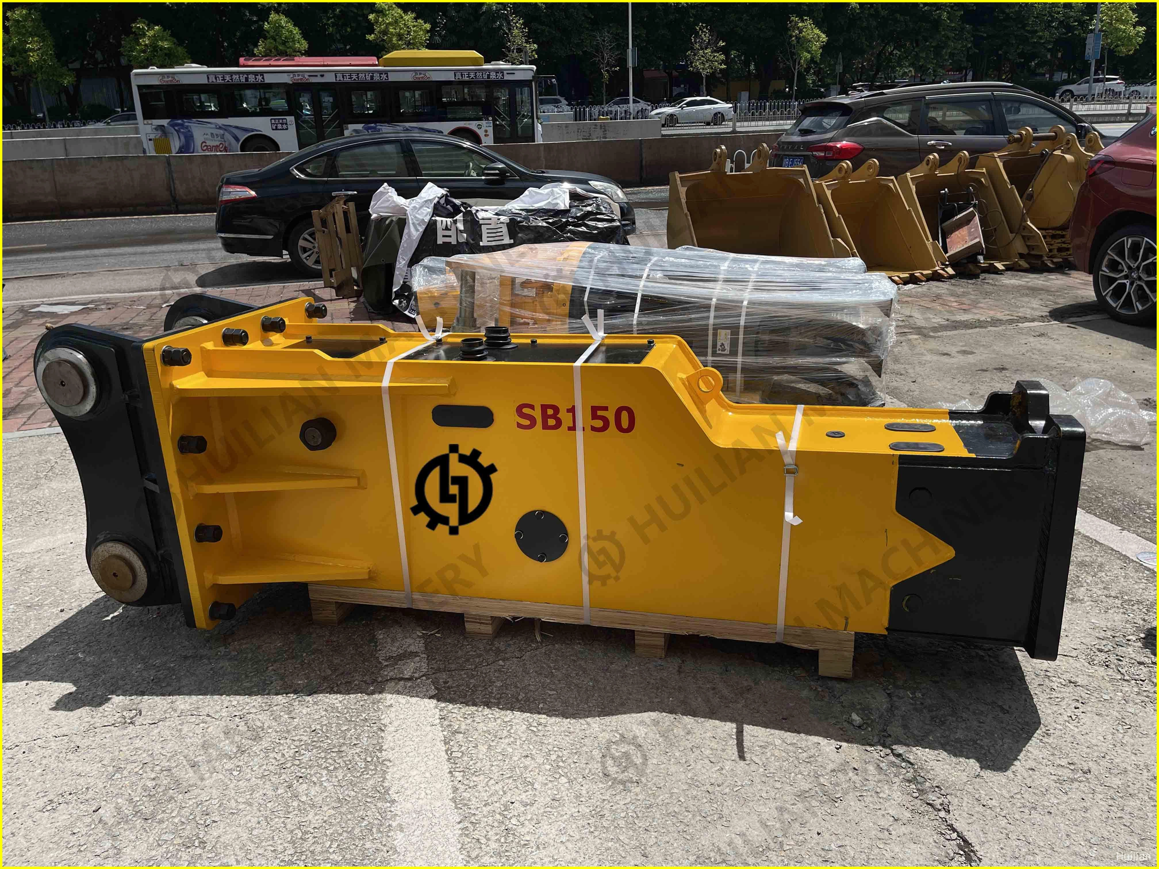 Huilian SB151 BOX Type Hydraulic Breaker