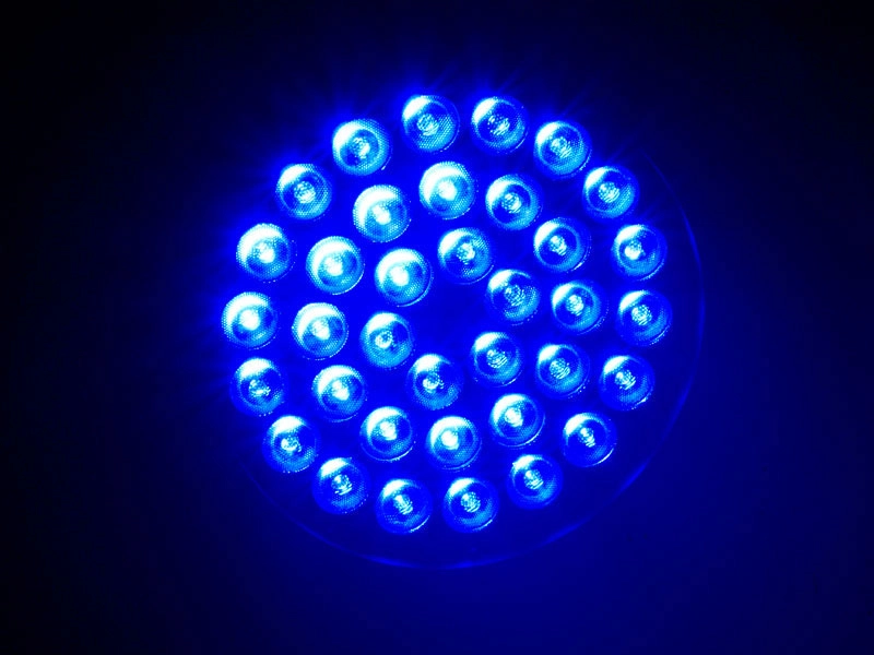36-teiliges Zoom-Moving-Head-Bühnenlicht8 36-teiliges Zoom-Moving-Head-Bühnenlicht8