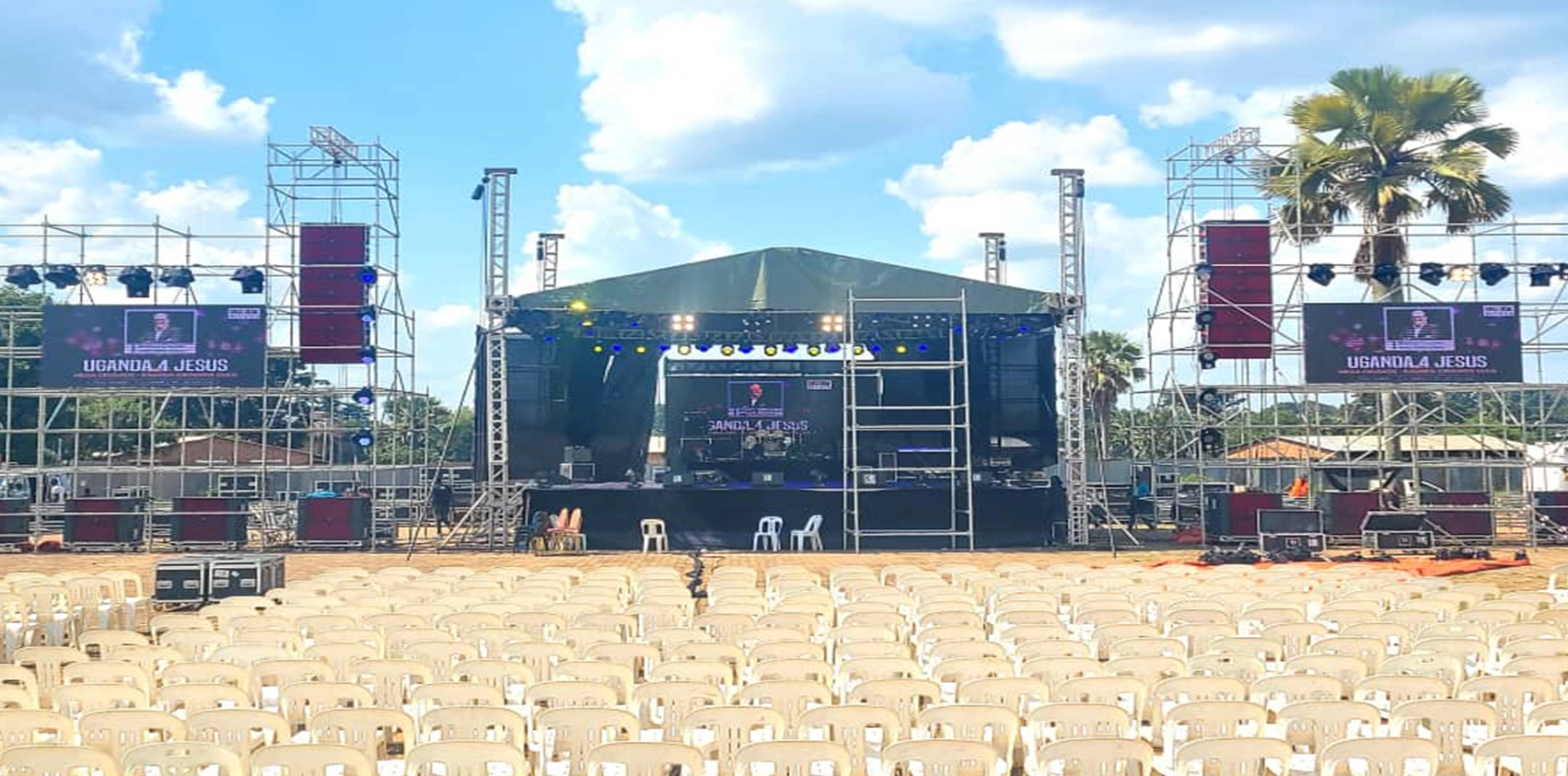 concert line array speakers Max 215 in Uganda