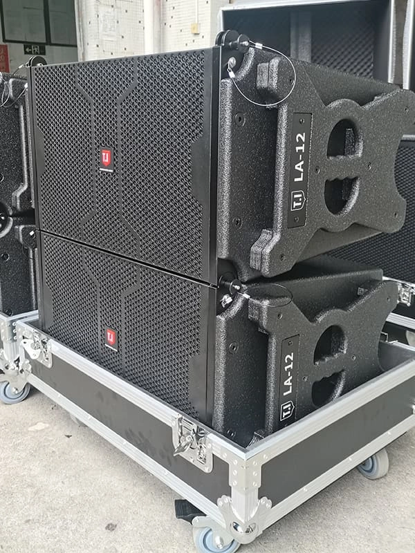 LA-12 Line array