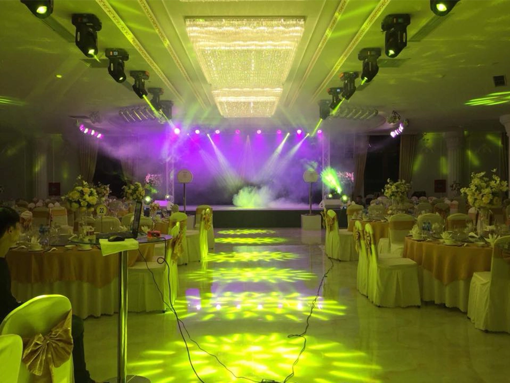 stage-speaker stage speaker