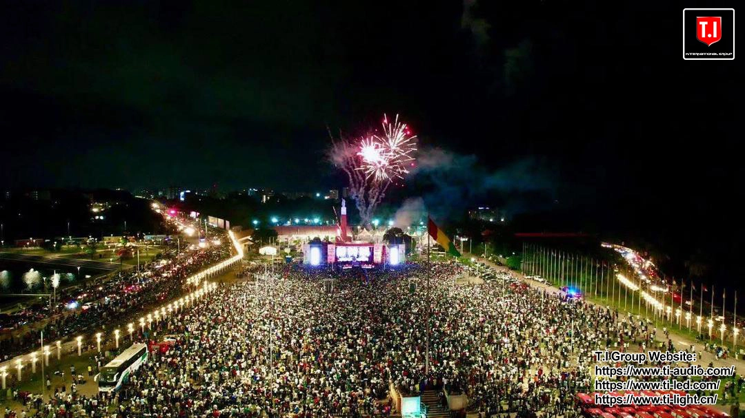 T.I Group 16 LA-215 dual 15 inch line array+ 12 pieces LA221 dual 21 inch bass, with sound system,lighting,stage truss and led screen from T.I with Benedi Records Guinea.