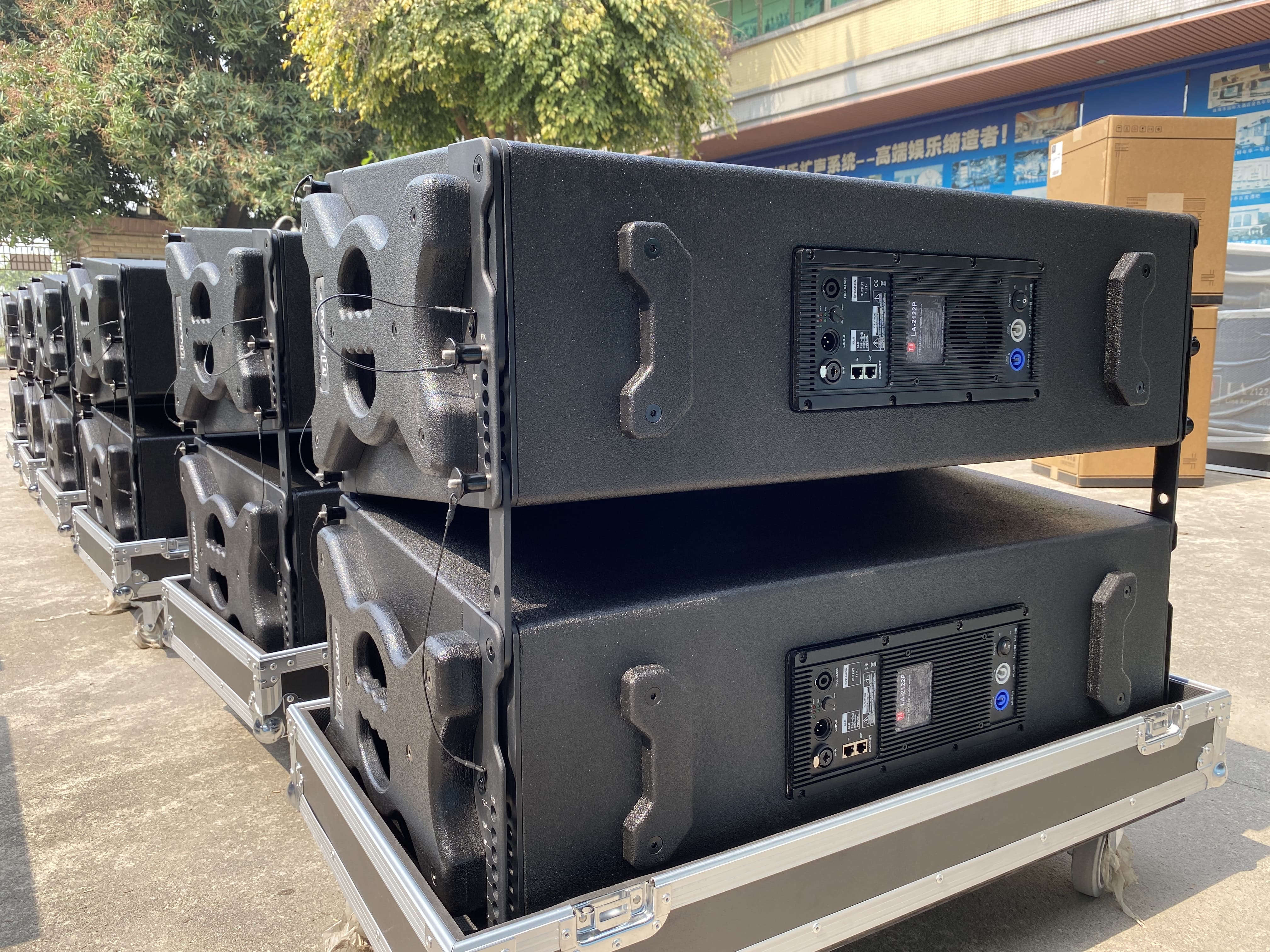 Subverting your perception! LA-2122 dual 12-inch line array the ultimate acoustic weapon that conquers all scenarios with just one box!