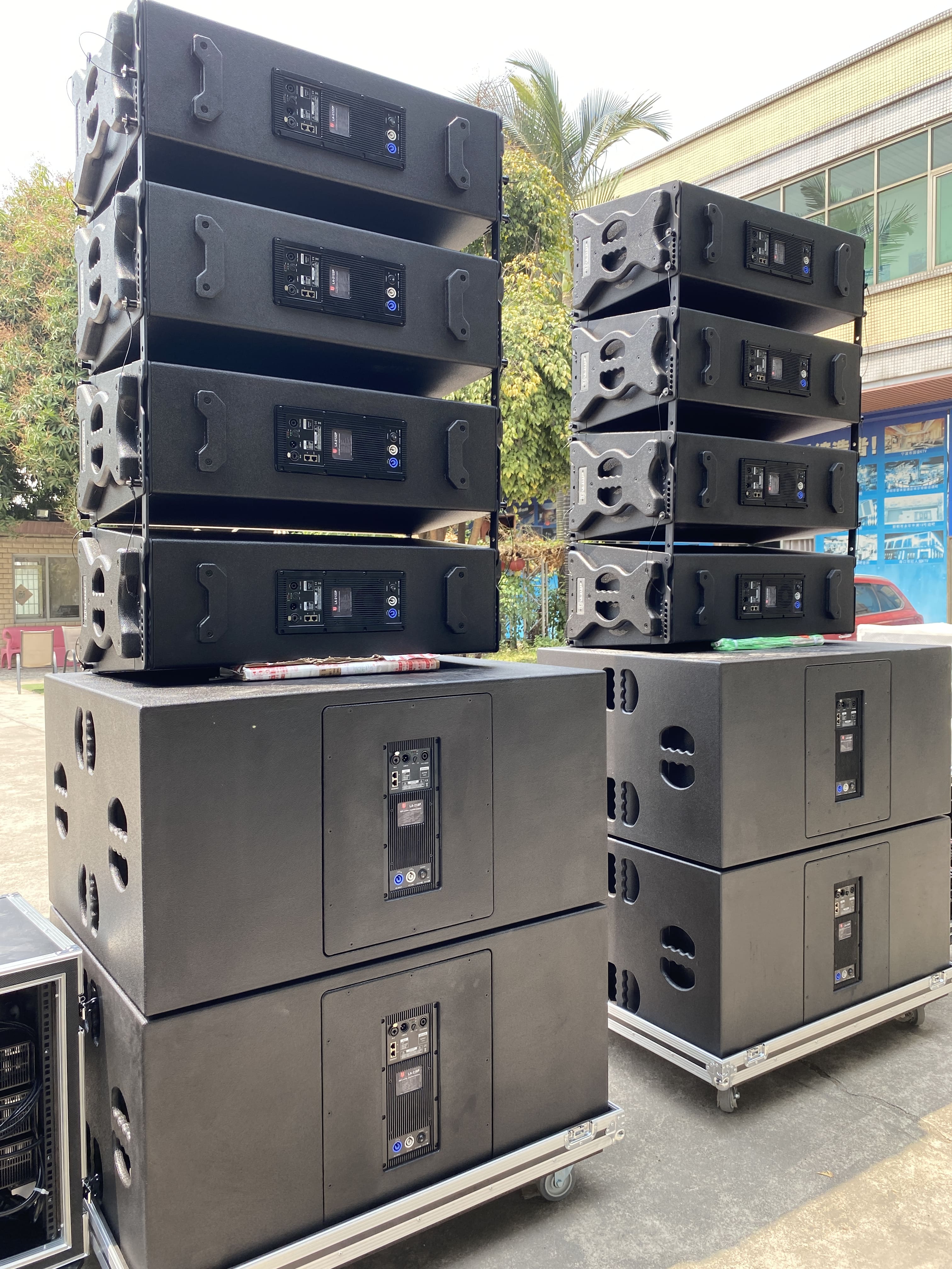 Subverting your perception! LA-2122 dual 12-inch line array the ultimate acoustic weapon that conquers all scenarios with just one box!