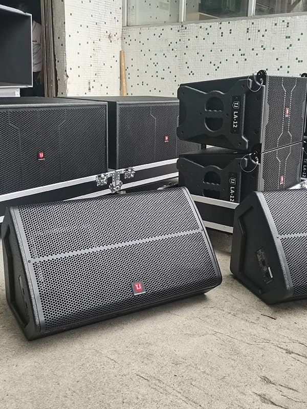 LA-12 Line array