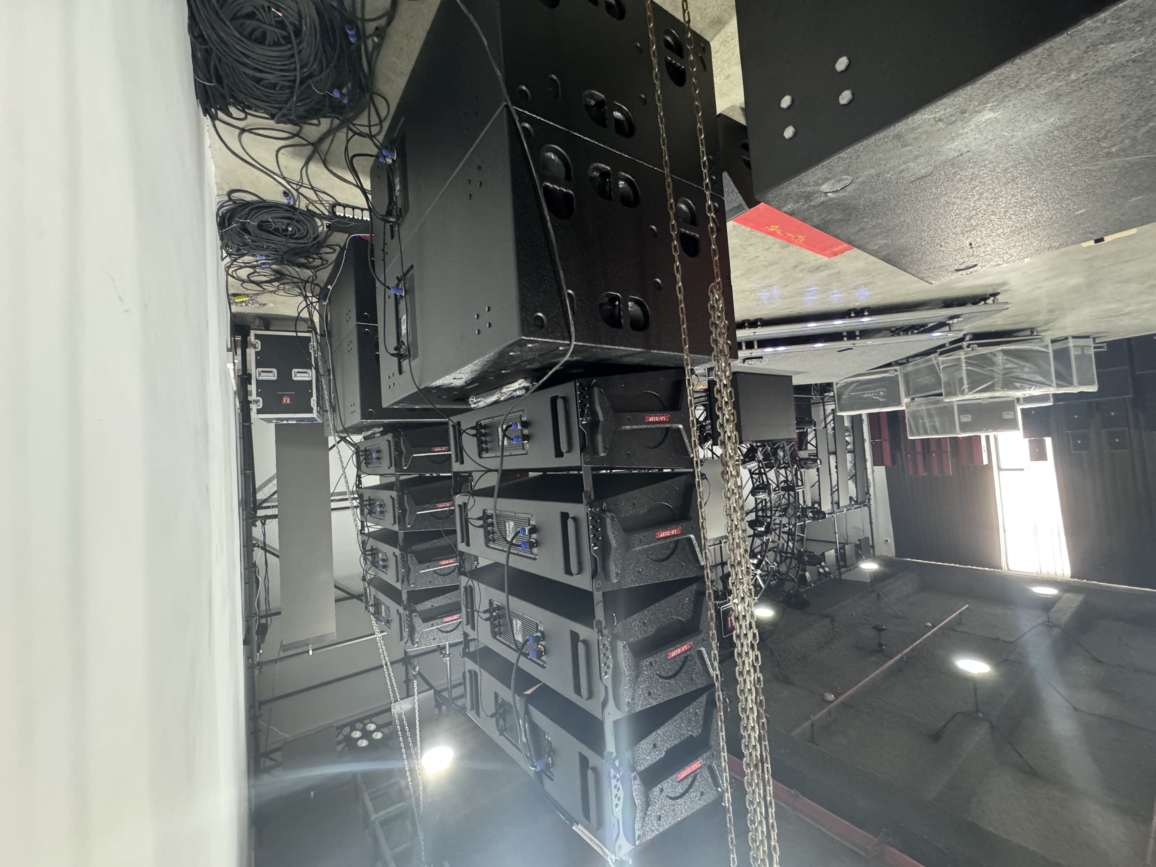 LA 212P Dual 12“ 3-way line array.4(1)