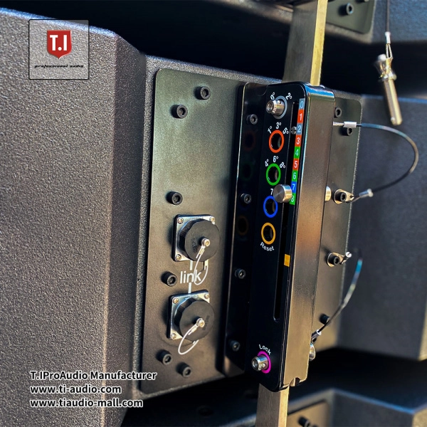 Line-array-speaker-MAX212-Detail Line array speaker MAX212 Detail