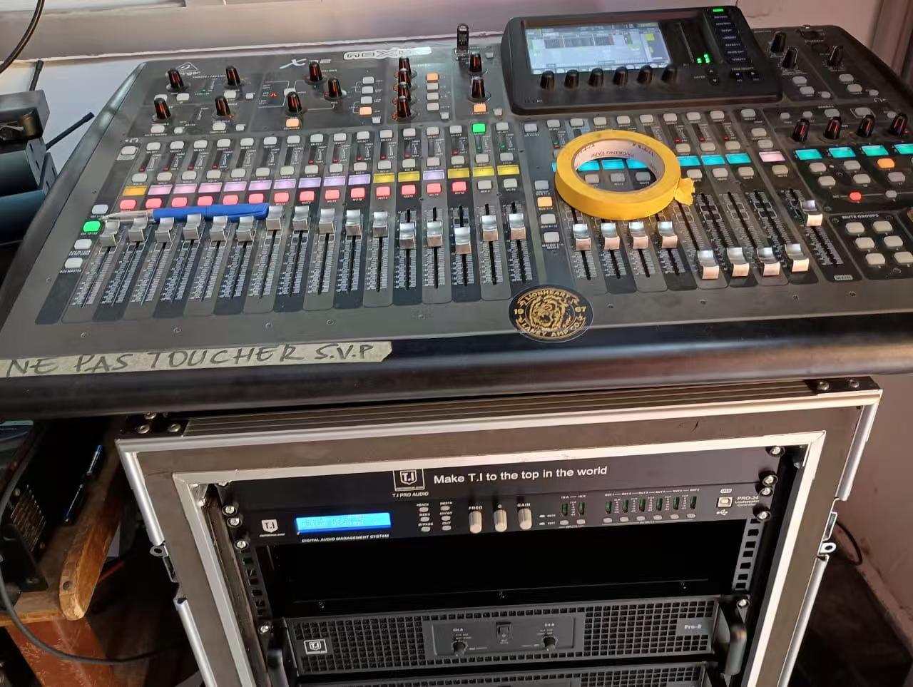 Durable Line Array Speakers for Rental | T.i Audio