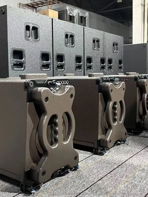 LA-25 line array