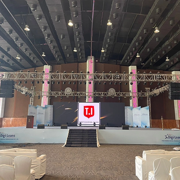 concert line array speakers LA212  in India