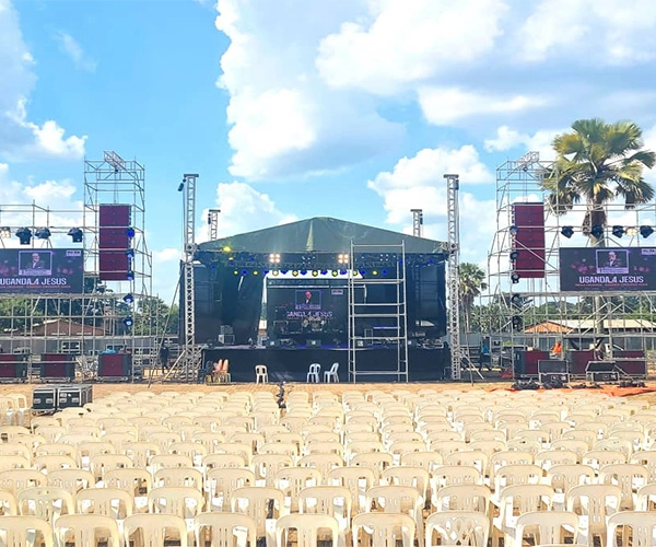 concert line array speakers Max 215 in Uganda