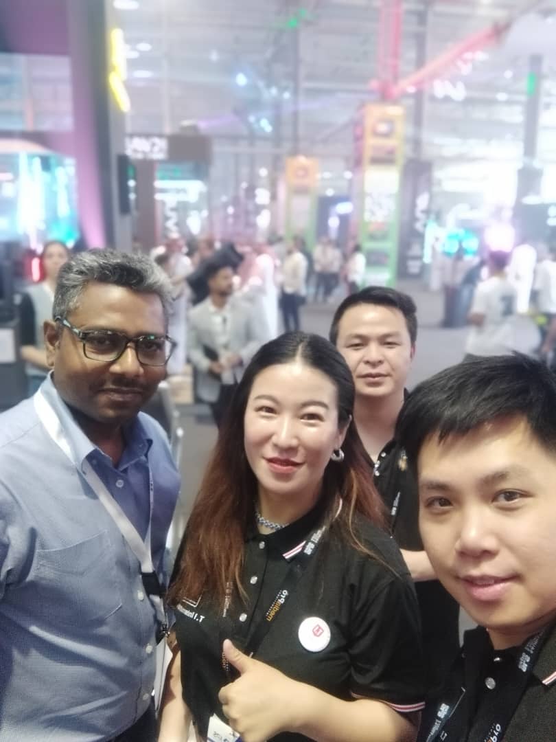 Today is last day in this expo,our booth is 1A10. we offer you high end system with factory price Hope to see your cool face again before we leave Very nice meeting you in SLS Expo Riyadh Saudi Arabia as a Chinese leading manufacture brand for LED Screen,
pro audio and lighting..🌹🌹