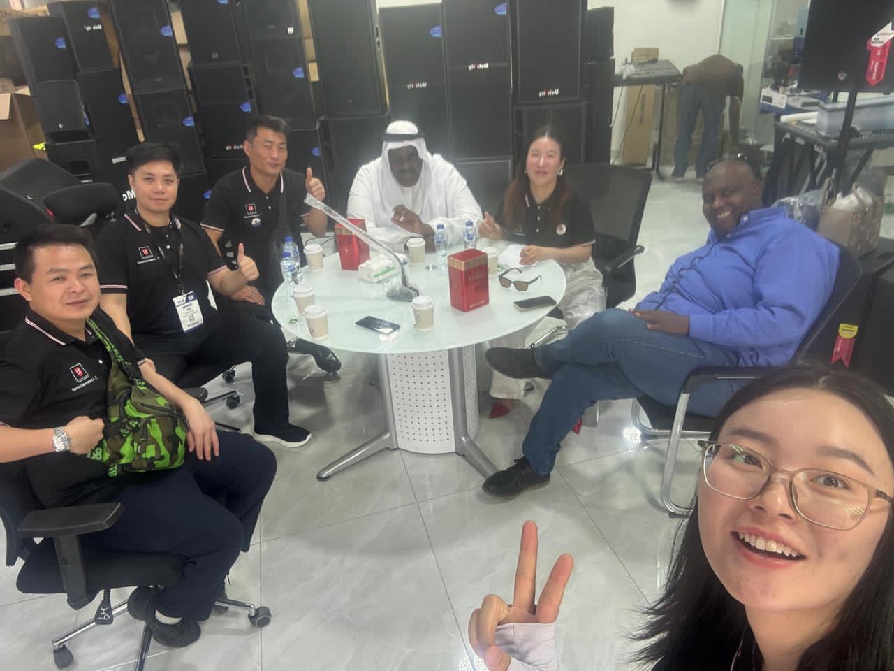 Today is last day in this expo,our booth is 1A10. we offer you high end system with factory price Hope to see your cool face again before we leave Very nice meeting you in SLS Expo Riyadh Saudi Arabia as a Chinese leading manufacture brand for LED Screen,
pro audio and lighting..🌹🌹