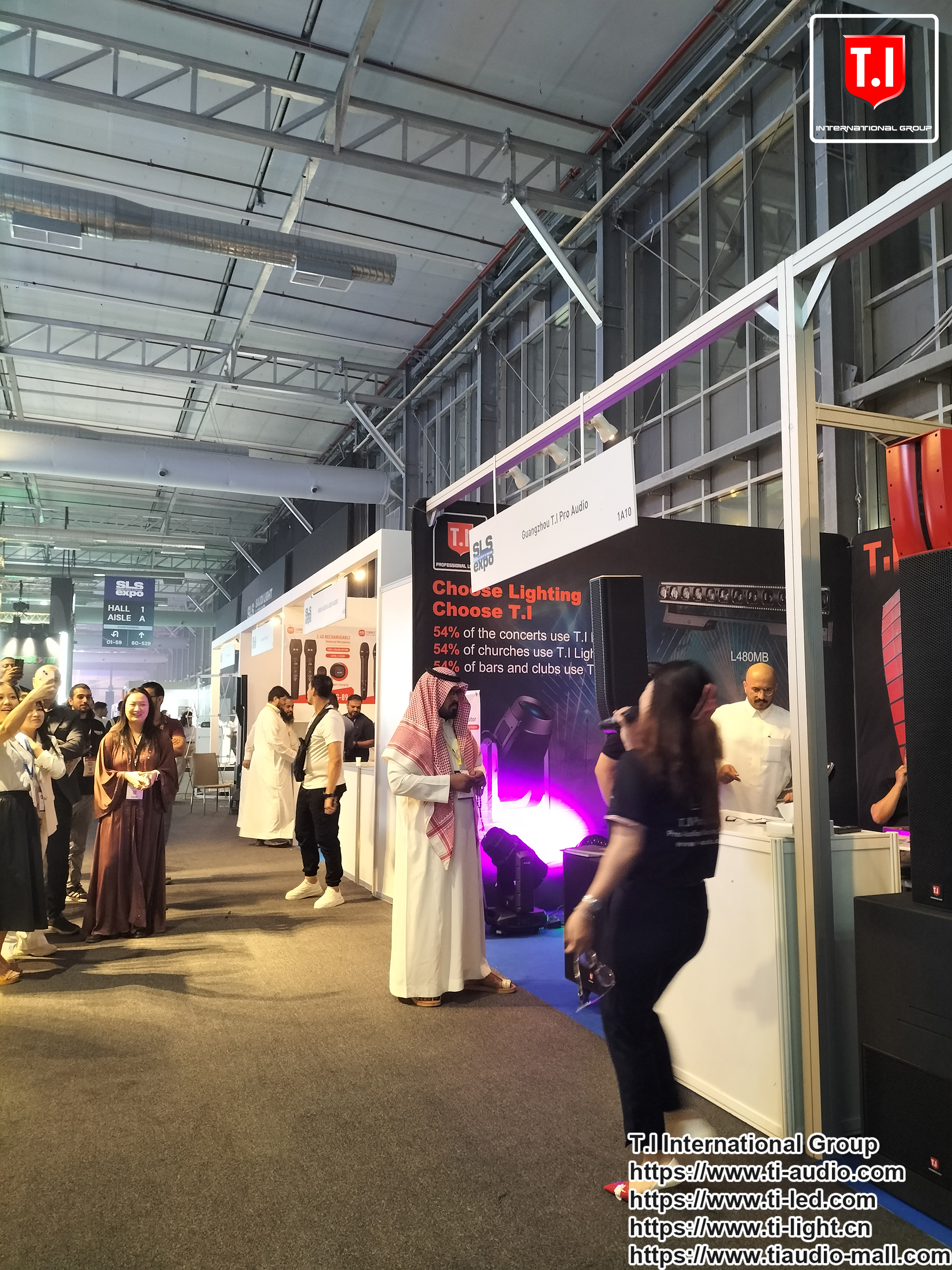 The exhibition has come to a successful end. Let's meet again in Saudi Arabia next time...... Very nice meeting you in SLS Expo Riyadh Saudi Arabia as a Chinese leading manufacture brand for LED Screen,
pro audio and lighting..🌹🌹