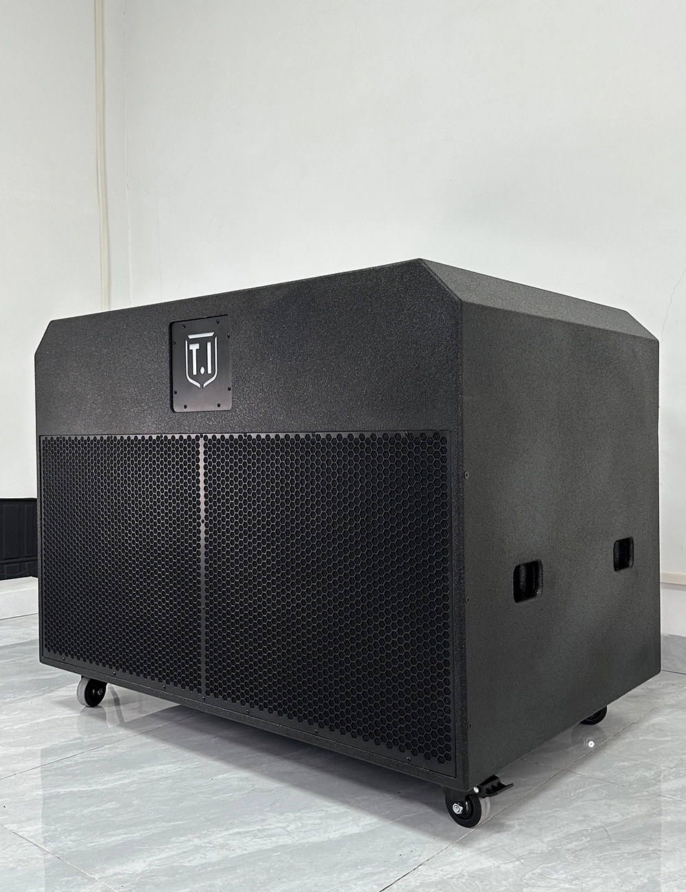dj-speakers-and-subwoofer dj speakers and subwoofer