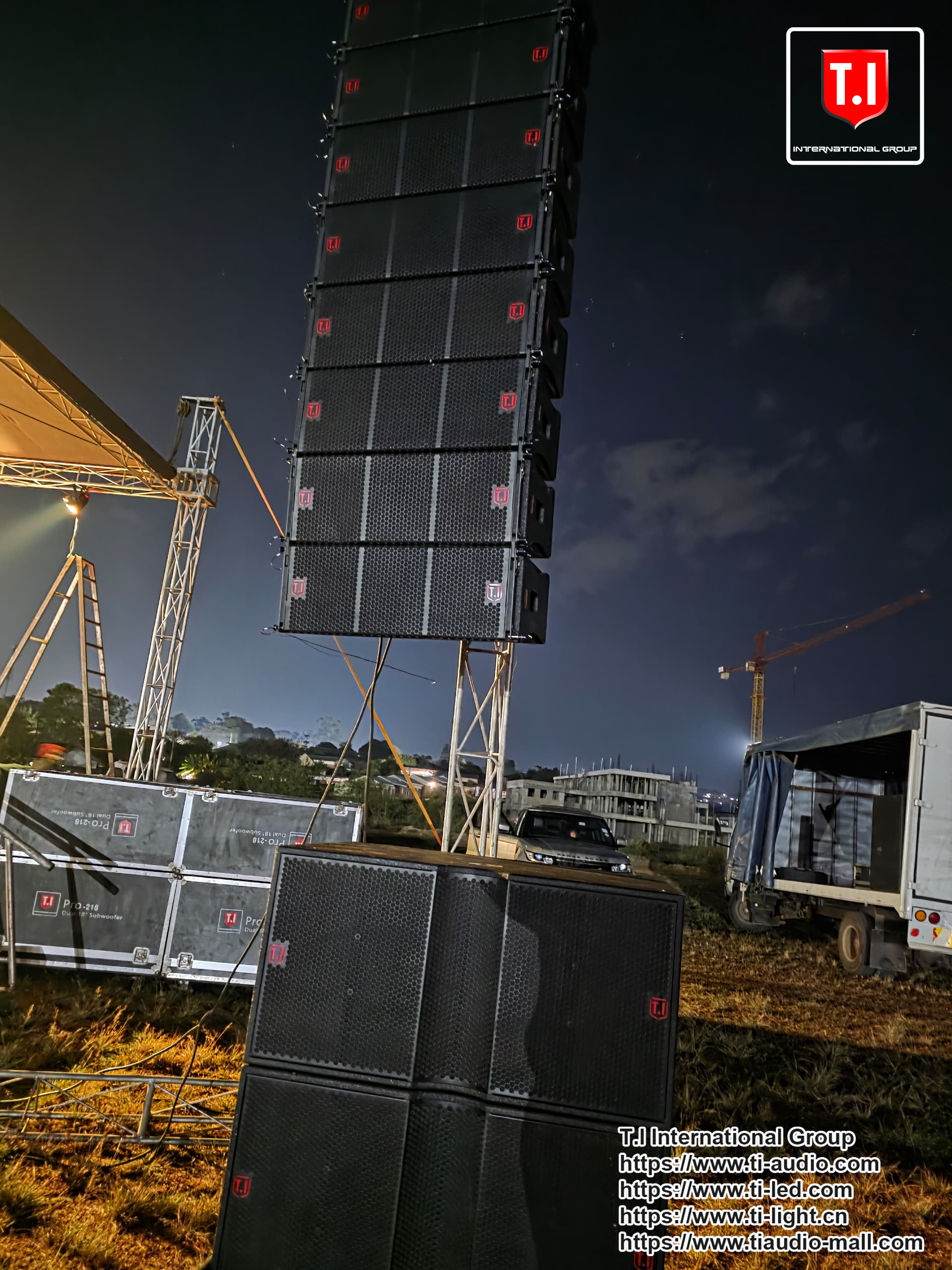 T.I Events in Malavi for Mr Tonderai last night.  Full Set T.I dual 10'' line array +stage truss +Led Screen from T.I Group.