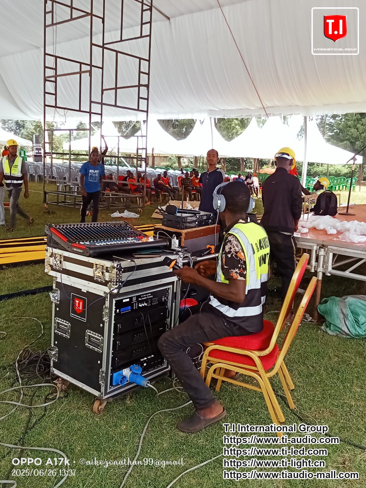 T.I Pro-210 in Kenya.T.I Pro Audio professional dual 10 inch line array system two way passive neodymium speakers
