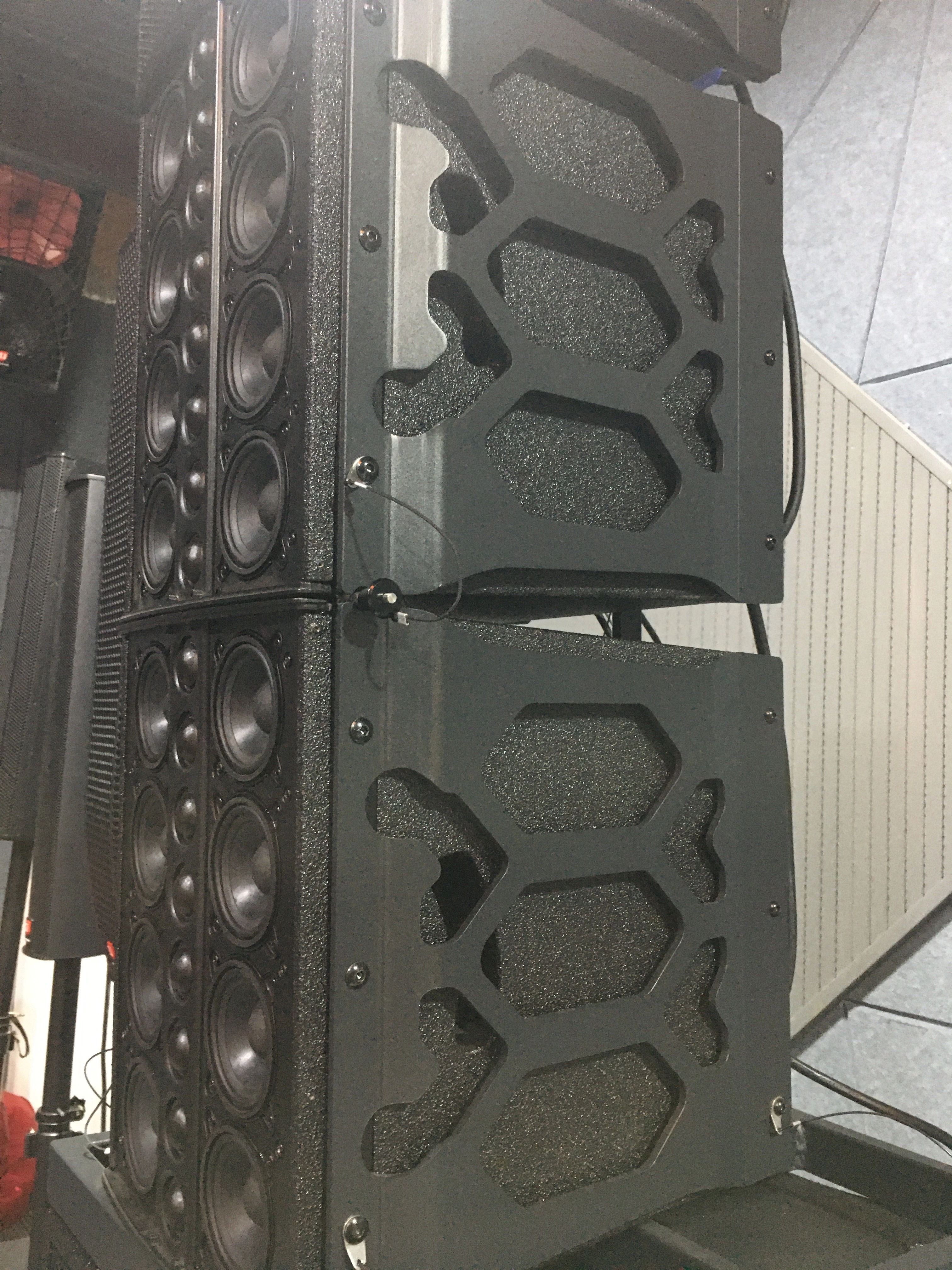 speaker line array