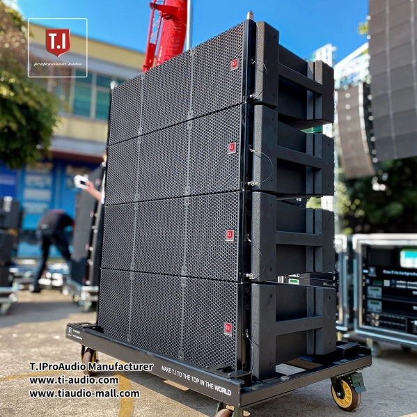 Line array speaker MAX212 Detail