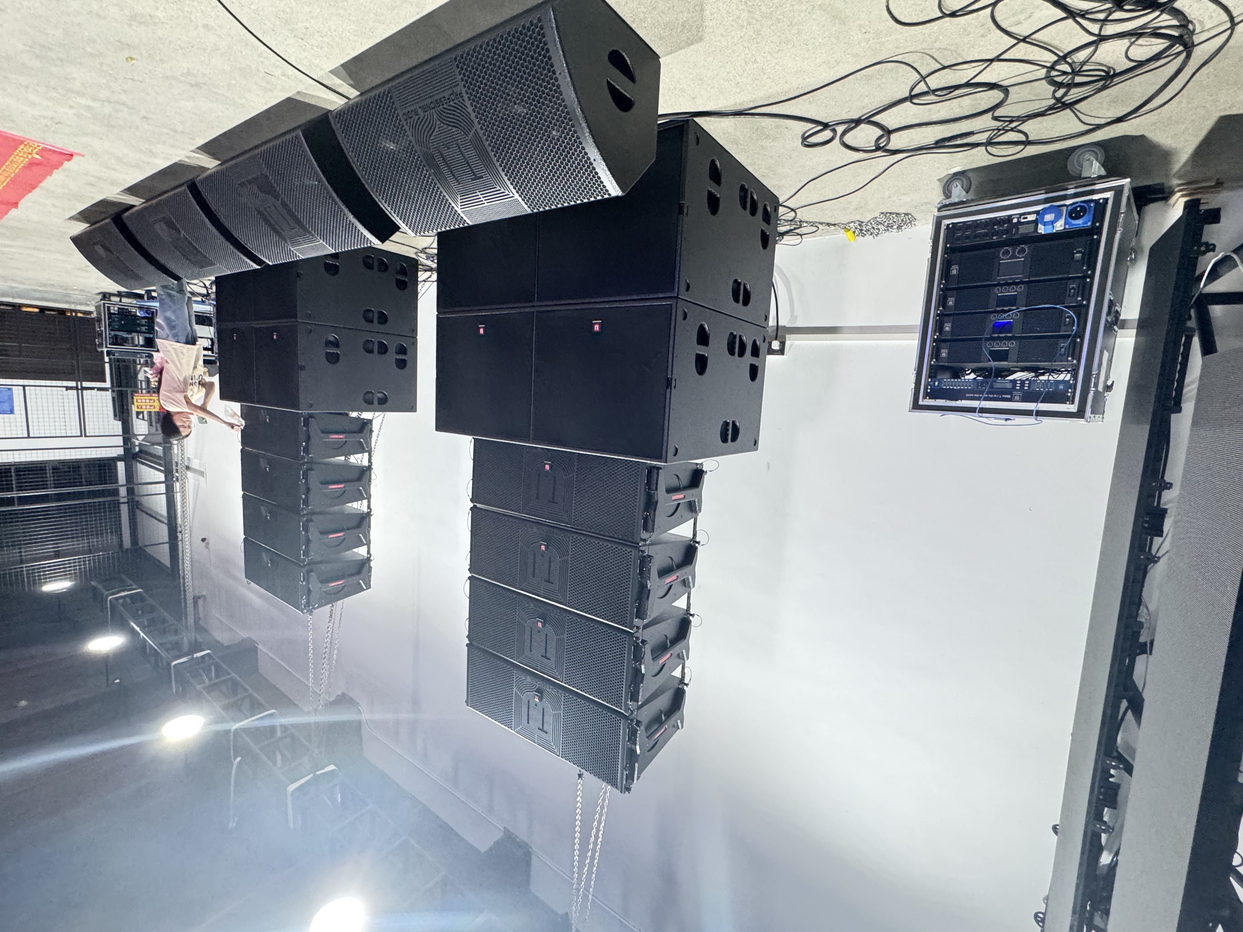 LA 212P Dual 12“ 3-way line array.5(1)