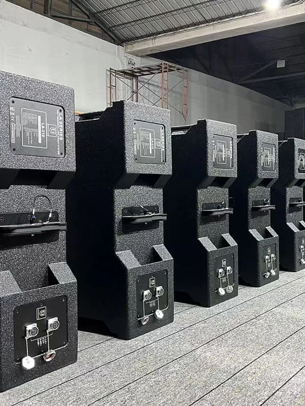 LA-210 line array