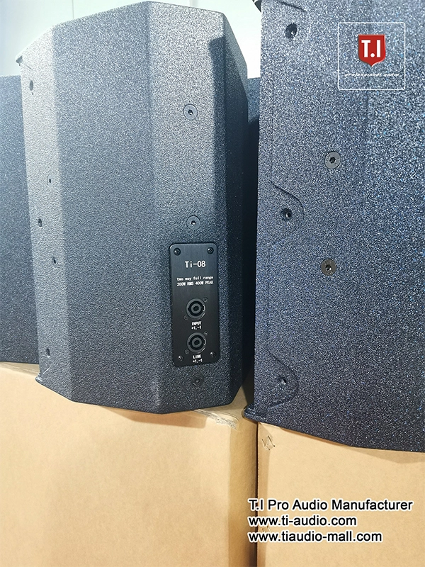 club-speaker club speaker