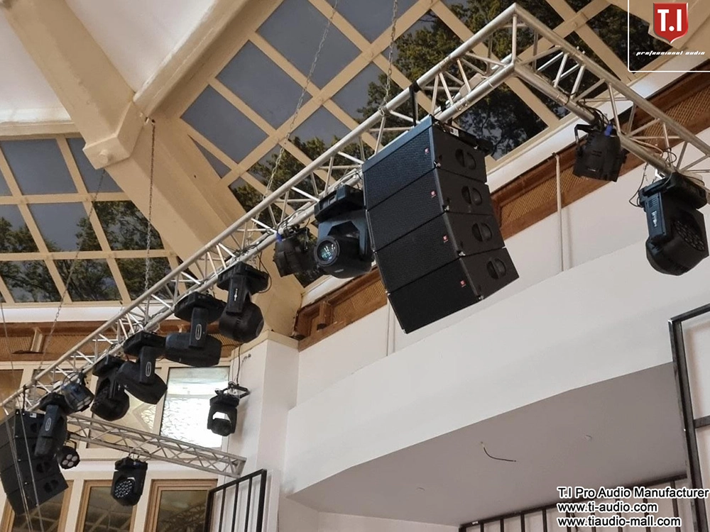 speaker-array speaker array
