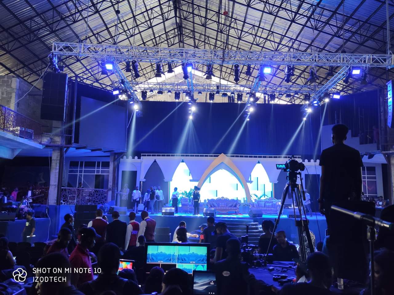 6 Ps sound company setup for Christ embassy zone1 last week. we rock together with T. I Pro.  (5)