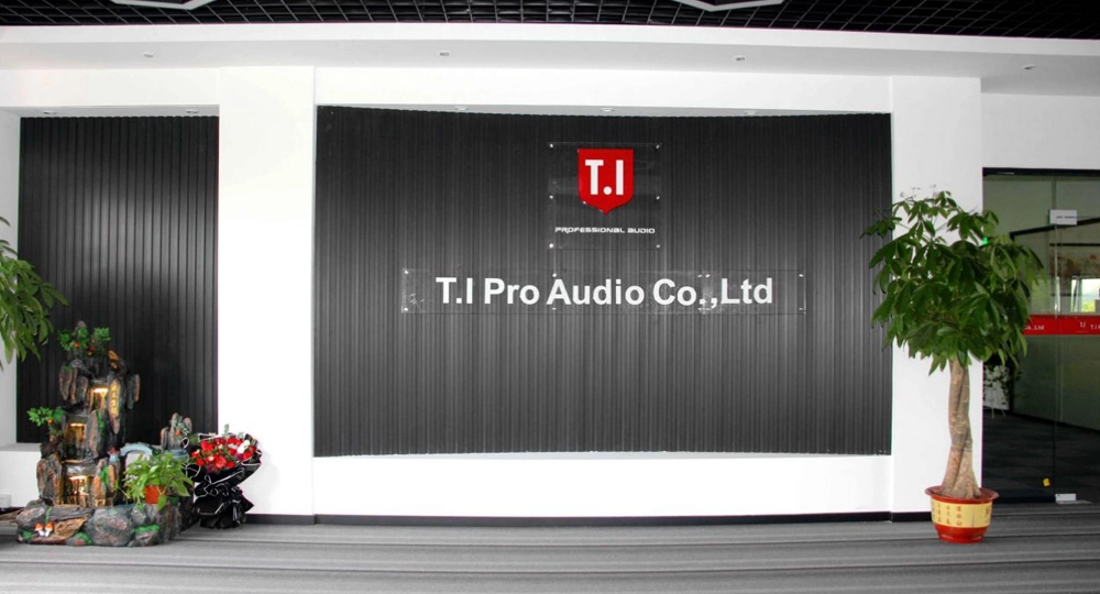 pro-loudspeakers pro loudspeakers