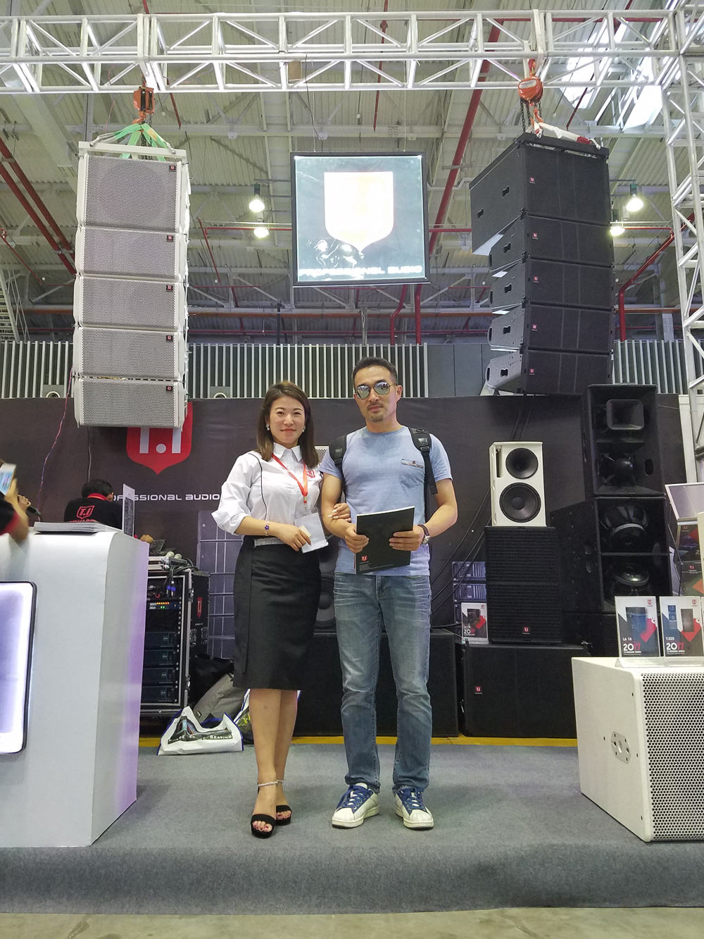 power speaker 15 inch 2017-04_International-Vietnam Lighting and Audio Exhibition (ASEAN)